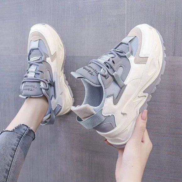 New Women's low-top lace-up running shoes sneakers Size 8 - Picture 2 of 7